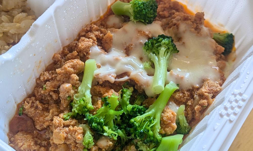 マッスルデリのチーズとトマトのタコミートセット