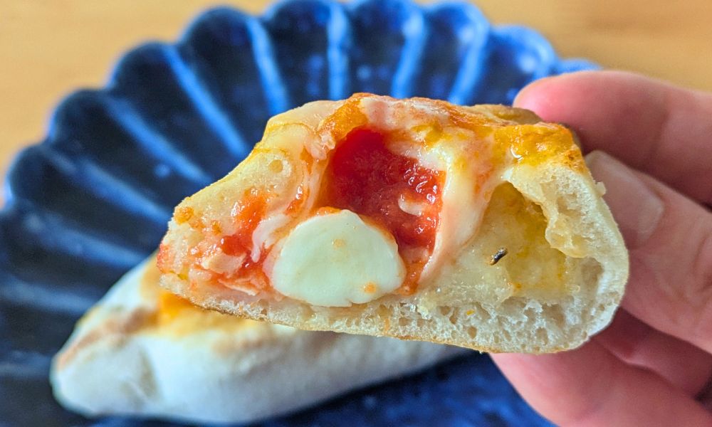 コープデリの手包みピッツァ