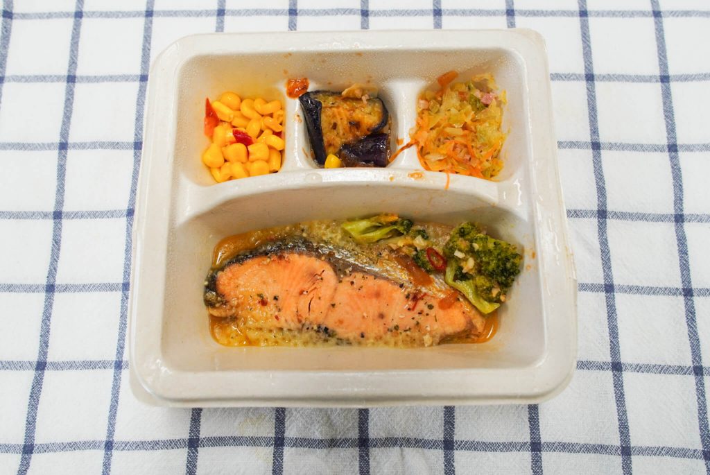 鮭のアヒージョ